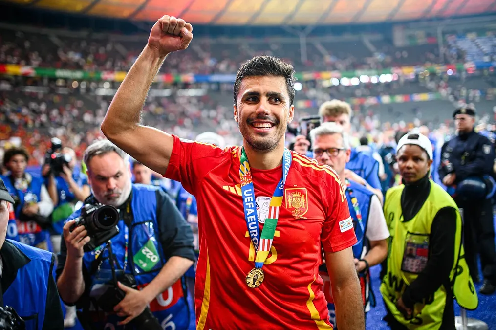 Rodri bliżej Barcelony: Negocjacje z Manchester City trwają