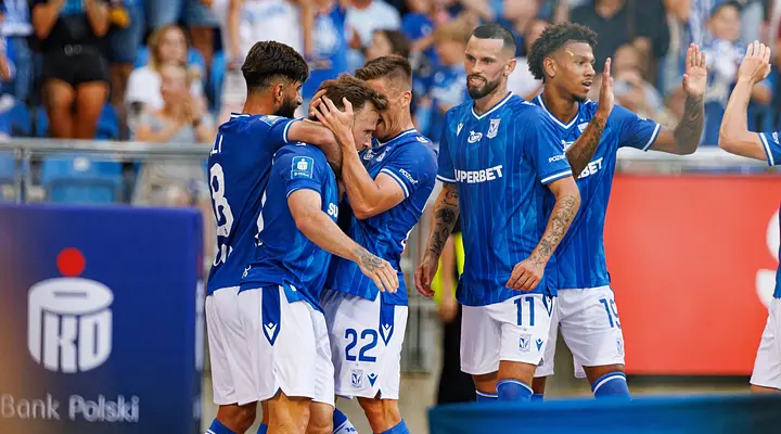 Lech Poznań triumfuje w Krakowie. Wieczysta wciąż bez punktów